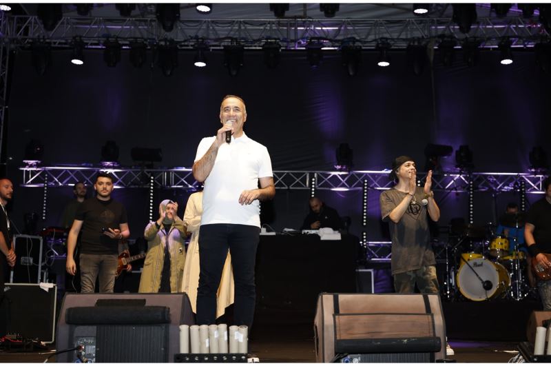 Ünlü Rapçi Ceza Sultangazi