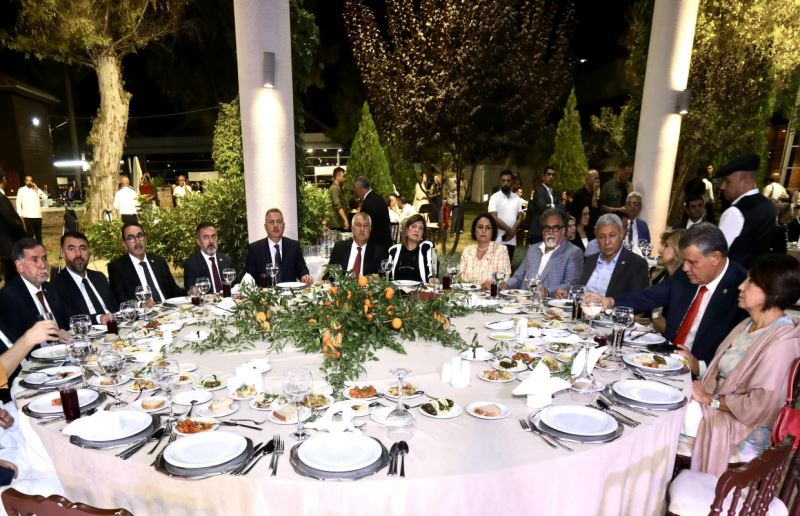 Adana Lezzet Festivali Şehre Her Açıdan Zenginlik Katan Bir Etkinliktir
