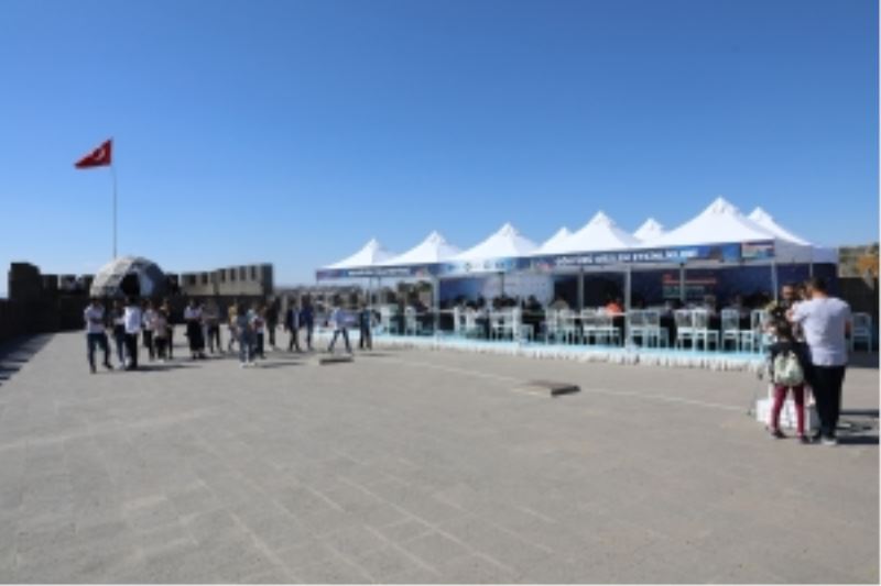 Sur Kültür Yolu Festivalinde Keçi Burcu gökyüzü gözlem noktası oldu