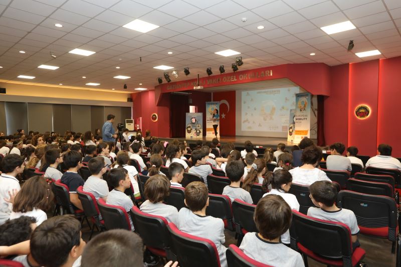 BÜYÜKŞEHİR, “YEŞİL GAZİANTEP” HEDEFİNİ ÖĞRENCİ EĞİTİMLERİYLE SÜRDÜRÜYOR