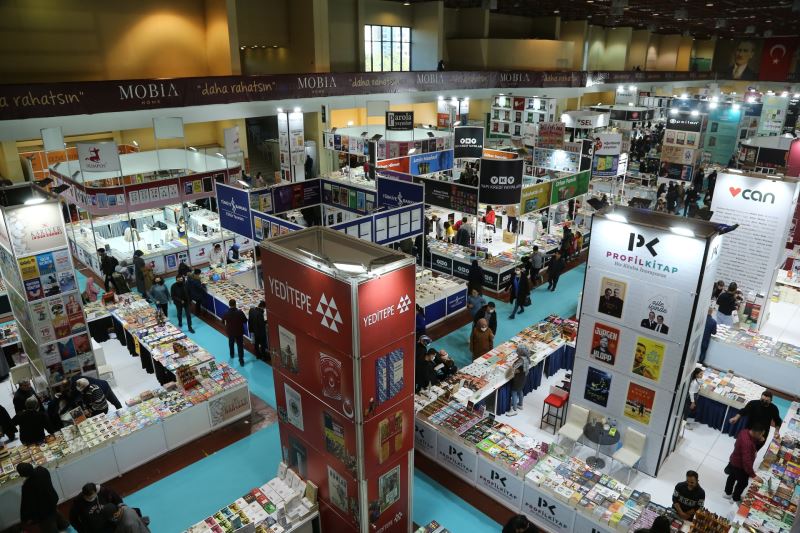 Büyükşehir 5. Kitap Fuarı, Yazarlarla Okurları Buluşturuyor