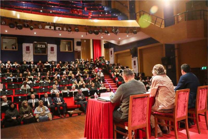 Türk edebiyatının usta kalemi Rasim Özdenören panelde konuşuldu