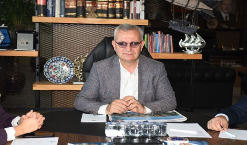 Helvacıoğlu’ndan su kesimleriyle ilgili açıklama: “Biz belediyenin hizmet sunma hakkını istiyoruz”