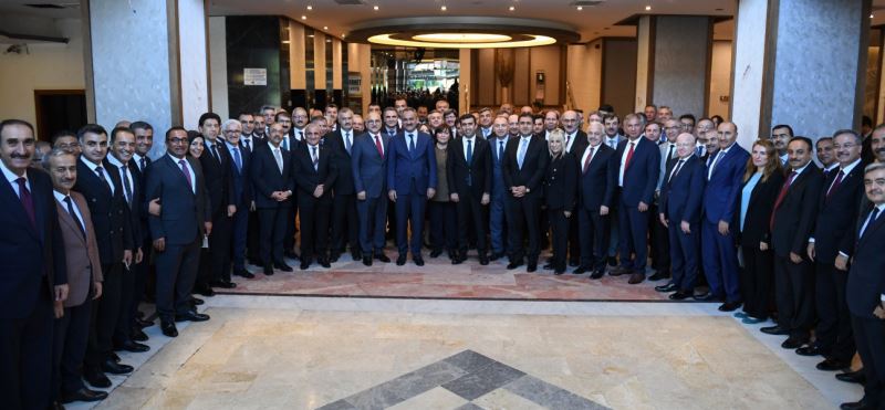 BAKAN ÖZER, İL MİLLÎ EĞİTİM MÜDÜRLERİ İLE ANKARA