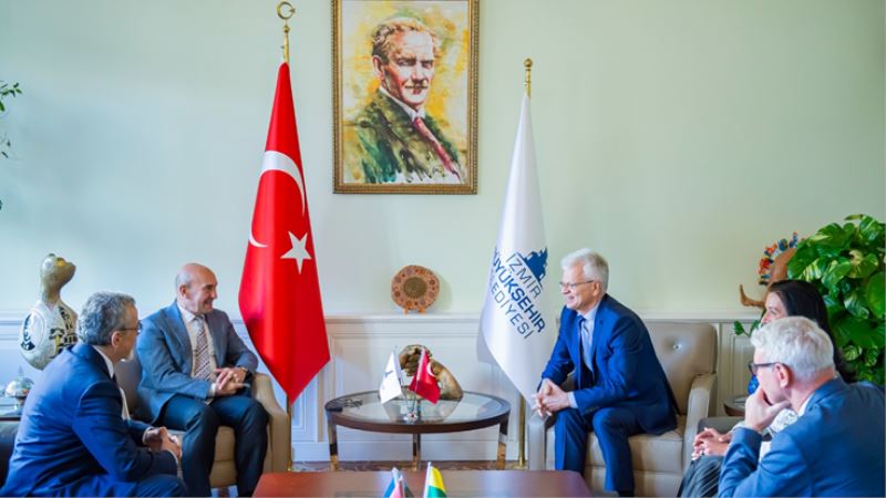 “İzmir kabuğunu kırıyor”