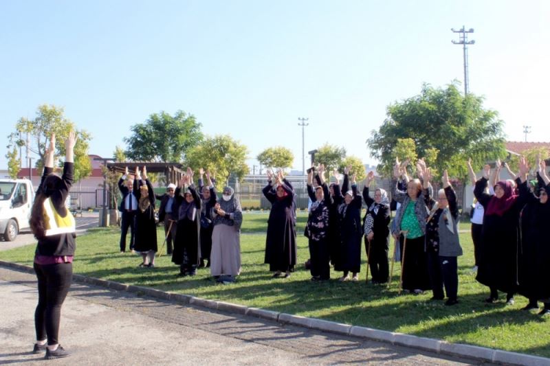 Yaşlılar Büyükşehir ile hep zinde