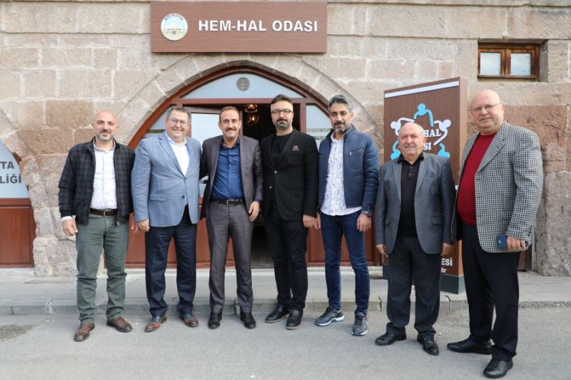 Anadolu Oto Galericiler Sitesi Başkanı Metin Tuzcuoğlu ve değerli yönetimi Belediye Başkanımız Av. Mustafa İLMEK