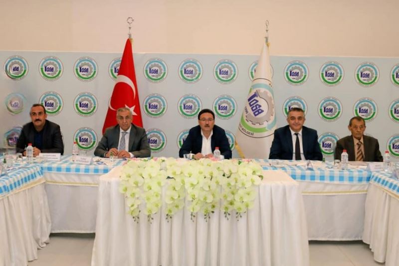 İncesu Organize Sanayi Mütevelli heyeti Kayseri Valisi Sn. Gökmen Çiçek başkanlığında toplanmıştır.