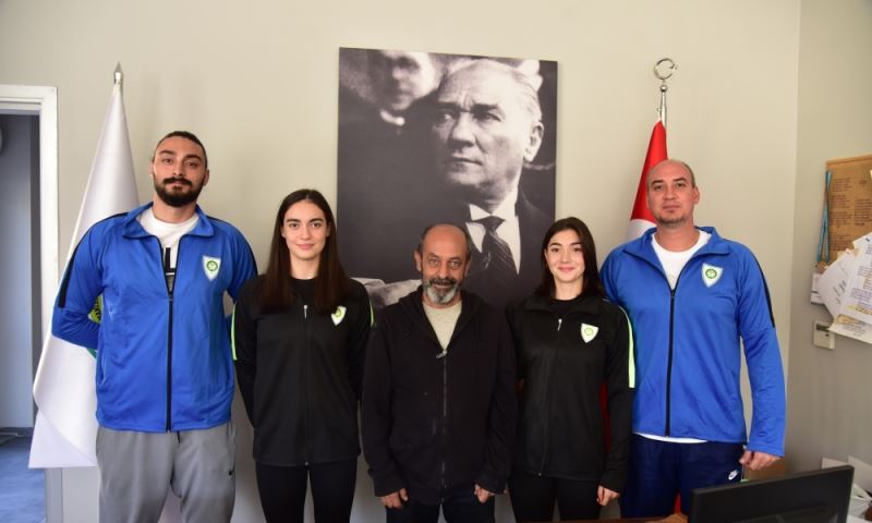 Büyükşehir’de Kulaç Attılar, Birer Yıldız Oldular