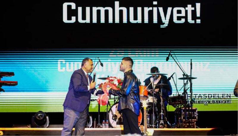 Çankaya’da Cumhuriyet Coşkusu Emir Can İğrek Konseriyle Başladı