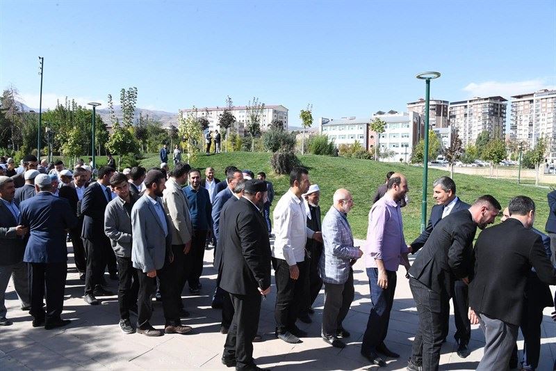 BAŞKAN ASYA, DİN GÖREVLİLERİNİ GÖLETLİ PARK’TA AĞIRLADI