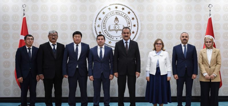 BAKAN ÖZER, ULUSLARARASI TÜRK AKADEMİSİ BAŞKAN VEKİLİ MECİDLİ