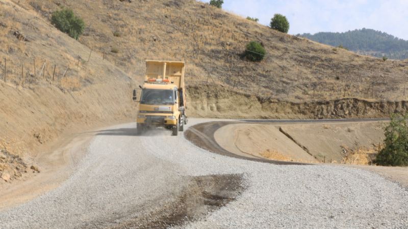 Çamlıbel Grup Yolu’nun Ulaşım Standardı Artırıldı