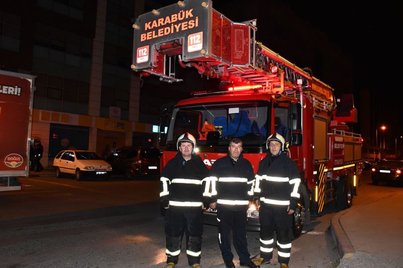 Çök, Kapan, Tutun Deprem Tatbikatına Katıldık