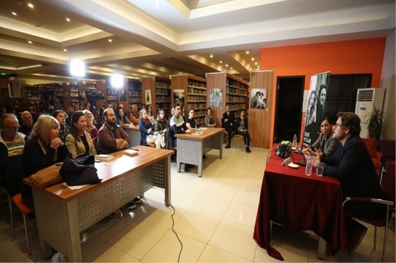 Edebi Kazılar’ın konuğu Tuna Kiremitçi ve Aslı Perker oldu