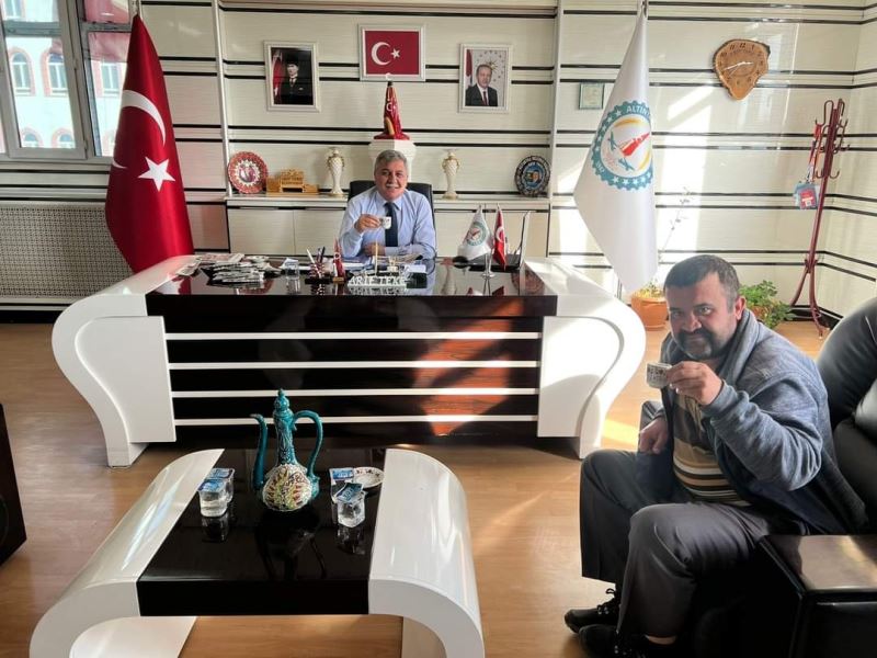 Sevgi Yüreklerin Güneşidir. Rabbim Yüreklerimizi Sevgisiz Bırakmasın