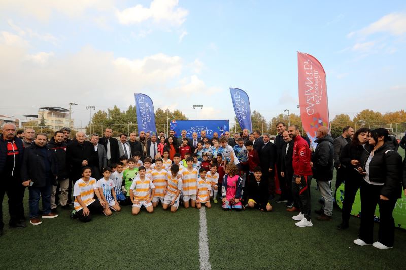HAKEM CÜNEYT ÇAKIR, GAZİANTEP BÜYÜKŞEHİR SPORCULARIYLA BULUŞTU