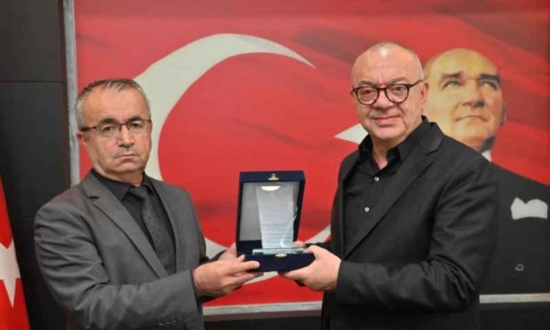 MÜKEMMELLİK Ödülü Başkan Ergün’e Takdim Edildi