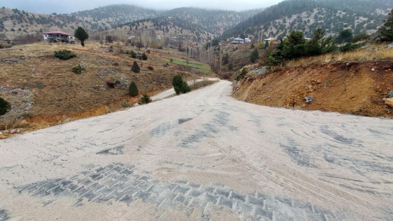 Büyükşehir’le Göksun Kırsalının Ulaşım Standardı Artıyor