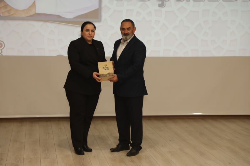 Şair Dursun Ali Erzincanlı, Şiirlerini Cizreliler İçin Seslendirdi
