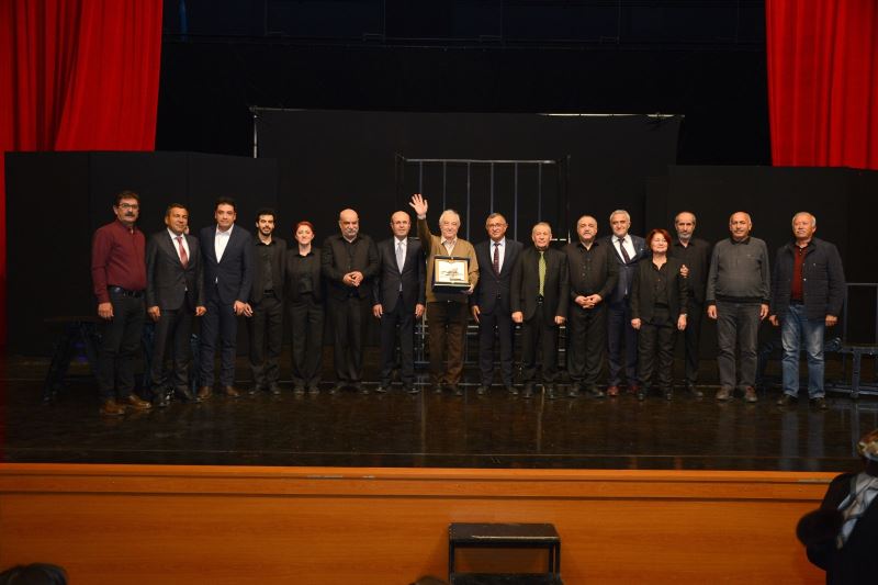 “MEMLEKETİN KISMETİ” ADLI OYUN BEĞENİ TOPLADI