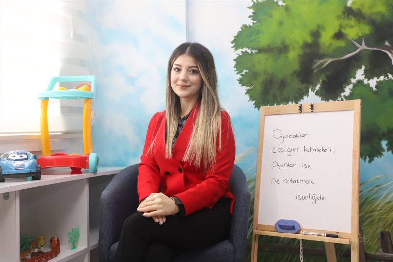 AKDENİZ BELEDİYESİ’NDEN ÇOCUKLARA “OYUN TERAPİSİ” HİZMETİ