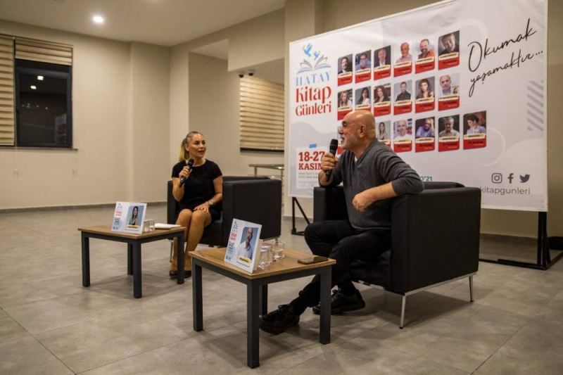 ERCAN KESAL HATAY’DA KİTAPSEVERLER İLE BİR ARAYA GELDİ