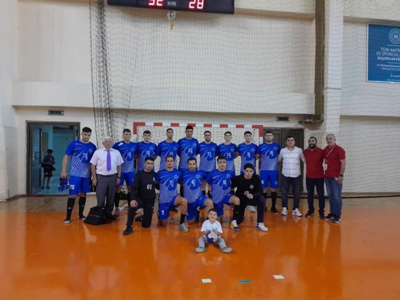 SEYHANLI ERKEK HENTBOLCULAR ZİRVEDE