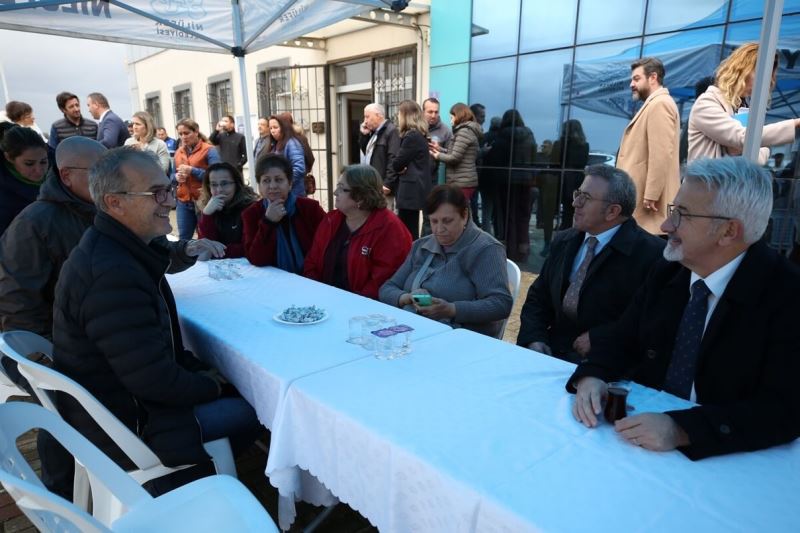 Turgay Erdem, Kurtuluş Mahallesi’nde vatandaşı dinledi