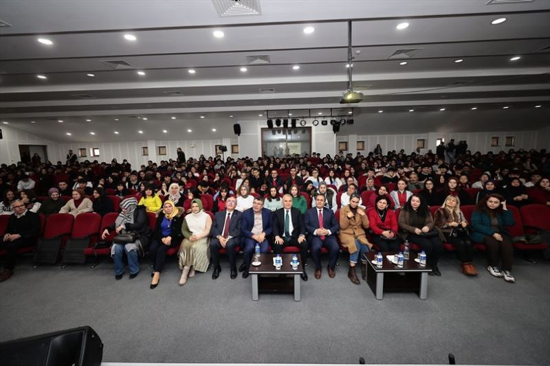 Büyükşehir’den Genç Denizli Sohbetleri