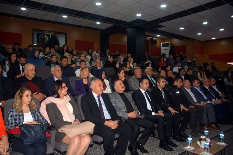 24 Kasım Öğretmenler Günü Programı Konferans Salonumuzda İcra Edildi