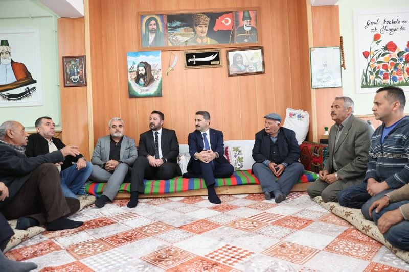 BAŞKAN EROĞLU, TURHAL YAVŞAN CEM EVİNE MİSAFİR OLDU