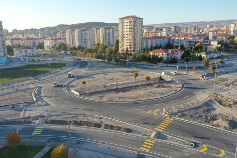 KOCASİNAN BELEDİYESİ, AKILLI KAVŞAK İLE 4 CADDEYİ BİRBİRİNE BAĞLADI