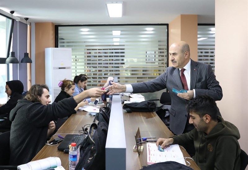 GençArt Resim Atölyesi Öğrencileri Yeteneklerini Sergiledi