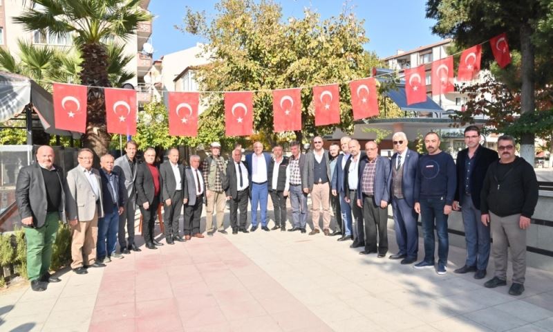 Başkan Ergün, Cuma Namazının Ardından Vatandaşlarla Buluştu