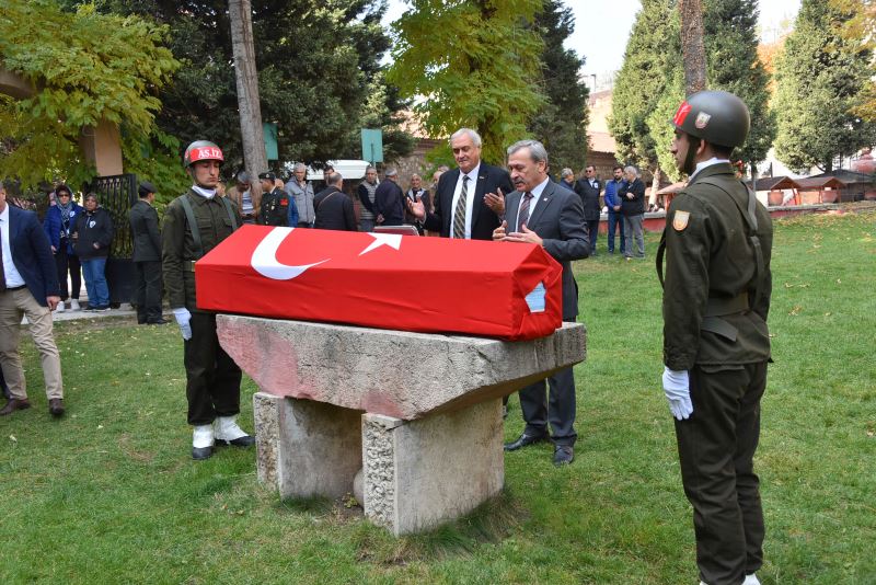 EMEKLİ BAŞÇAVUŞ SON YOLCULUĞUNA UĞURLANDI