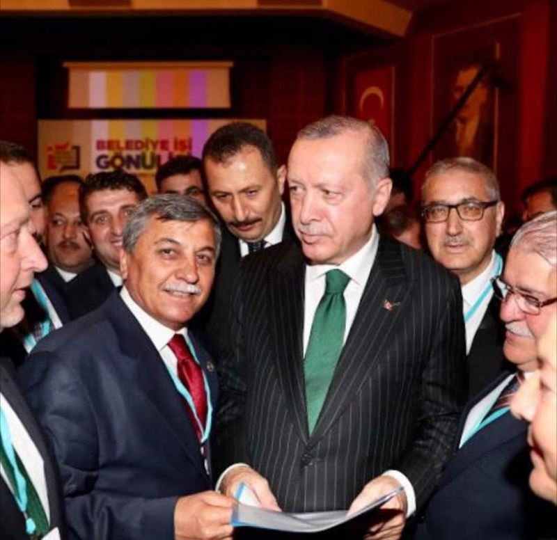 3 Kasım 2002 3 Kasım 2022  Millete Hizmet Yolunda  Daha Nice Hizmetlere  Her Şey Altıntaş İçin  Altıntaş İçin Canla Başla