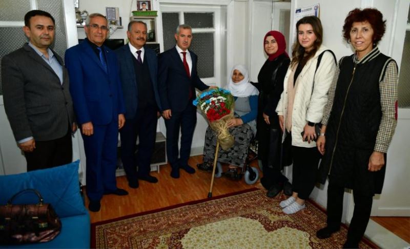 “Büyüklerimize Saygı ve Hürmeti Asla Eksik Etmemeliyiz”