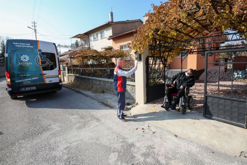 MERAM’DA ENGELLİ NAKİL ARACI HİZMETTE