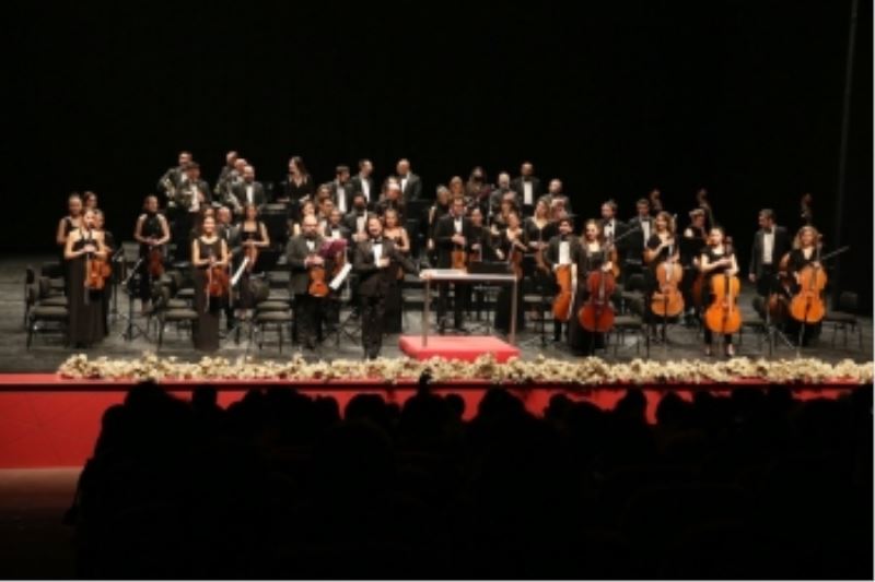 SENFONİ ORKESTRASINDAN GÖRKEMLİ KONSER