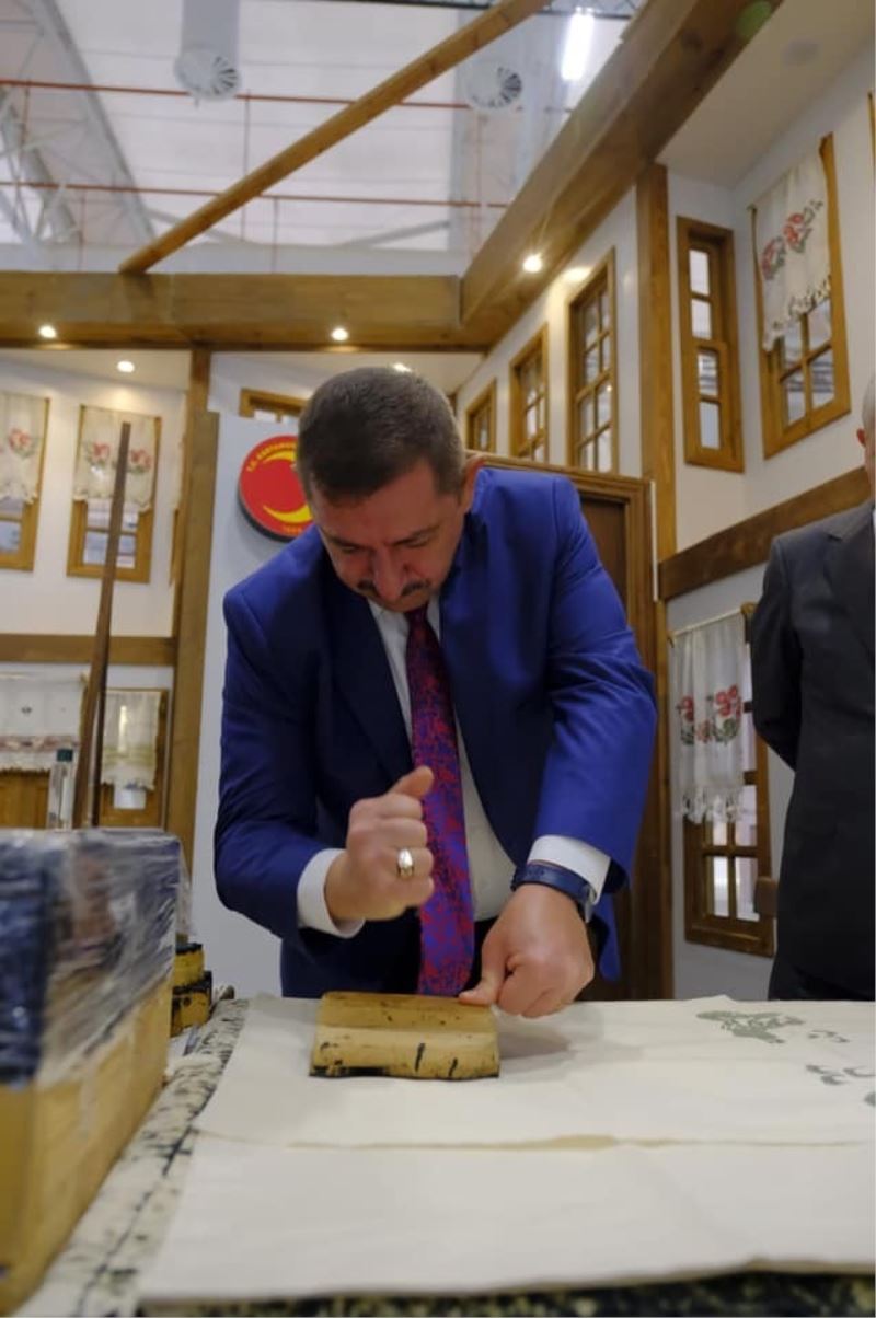 Türkiye’nin İlk Kadın Marangozhanesi İhracata Başladı