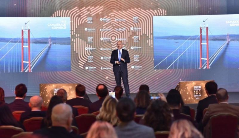 ULAŞTIRMA VE ALTYAPI BAKANI KARAİSMAİLOĞLU, PLATİN GLOBAL 100 ÖDÜLLERİ TÖRENİNE KATILDI