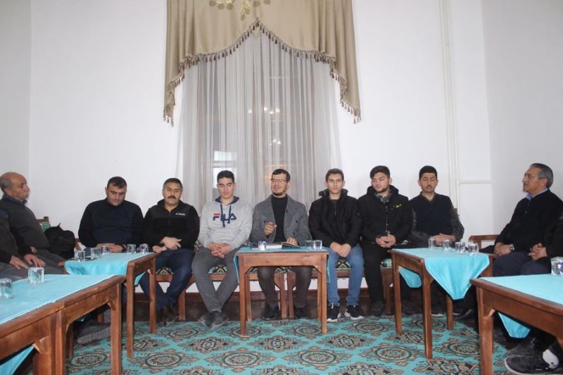 Selman-i Farisi Kültürevi’nde Perşembe Sohbeti