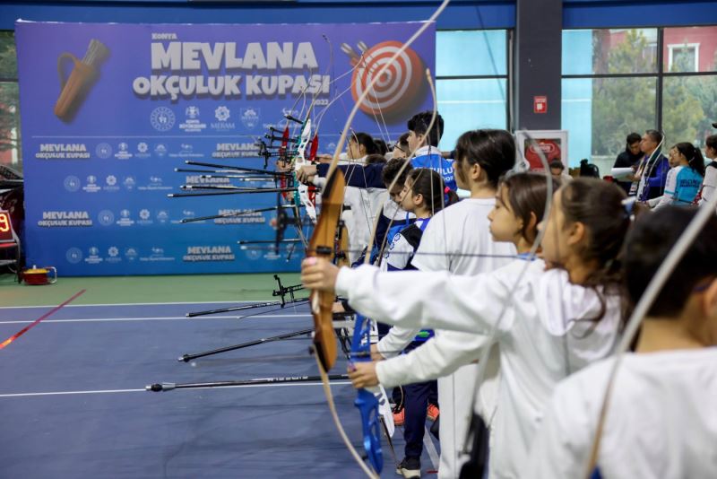 MEVLANA OKÇULUK TURNUVASINDA MERAM BELEDİYESPOR RÜZGARI ESTİ
