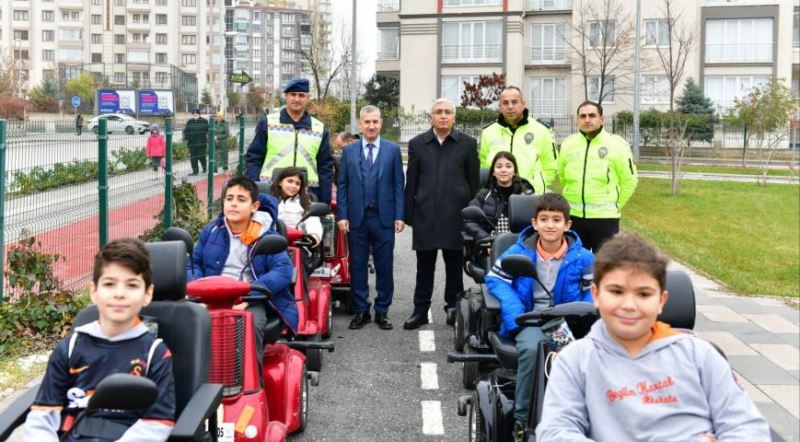 “2022 Yılında 10.873 Öğrenciye Eğitim Vererek Birinci Sıraya Yerleştik”