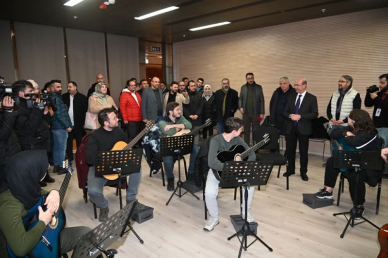 Başkan Pekyatırmacı, “Kültüre ve sanata da en güçlü desteği veriyoruz” SELÇUKLU SANAT AKADEMİSİ BASIN MENSUPLARINI AĞIRLADI
