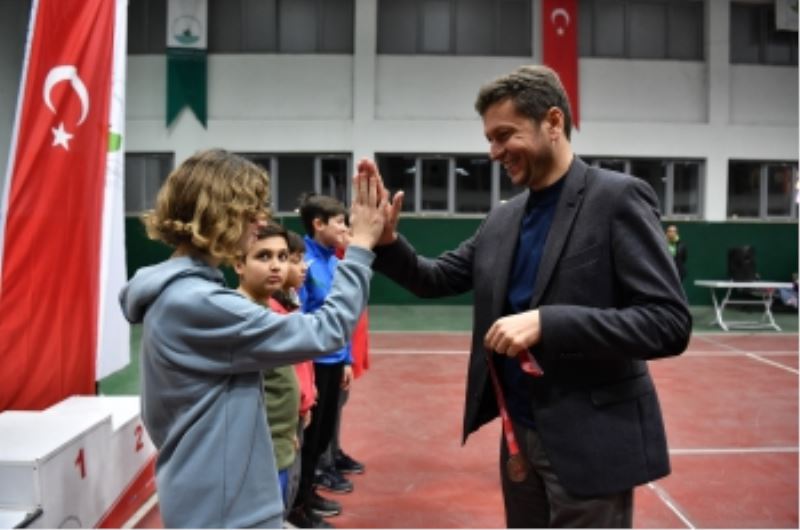 Satranç Ustaları Madalyalarına Kavuştu