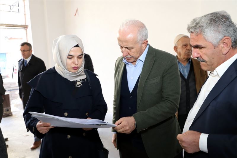 BAŞKAN GÜLTAK HAL KOMPLEKSİ TAZİYE EVİ YAPIMI İLE CAMİSİNİN YENİLEME ÇALIŞMALARINI İNCELEDİ