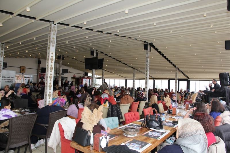 Kadınlar Matinasına Sungurlulu Hanımlardan Yoğun İlgi