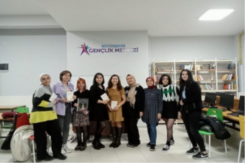 GENÇLERDEN ÇOCUK KLASİĞİNE BÜYÜLÜ YOLCULUK